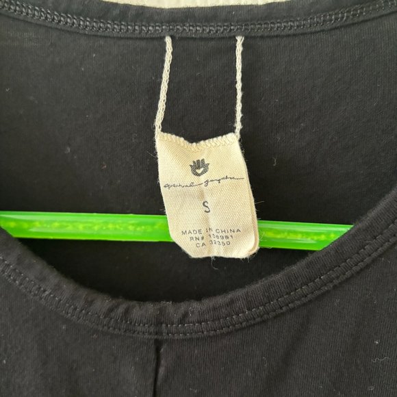 Spiritual Gangster Black Muse Twist Tank: Size Small - Picture 5 of 6